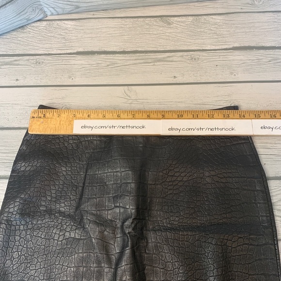 DIVIDED H&M Womens Skirt Size 4 Black Faux Leather Sexy Mini Clubwear Pencil - Picture 7 of 10